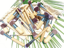 Load image into Gallery viewer, Organic to Green Makeup Brush Set